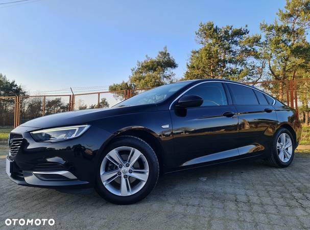 Opel Insignia - 1