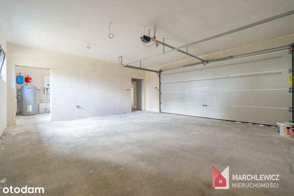 Nowoczesny dom w otulinie lasu!-10