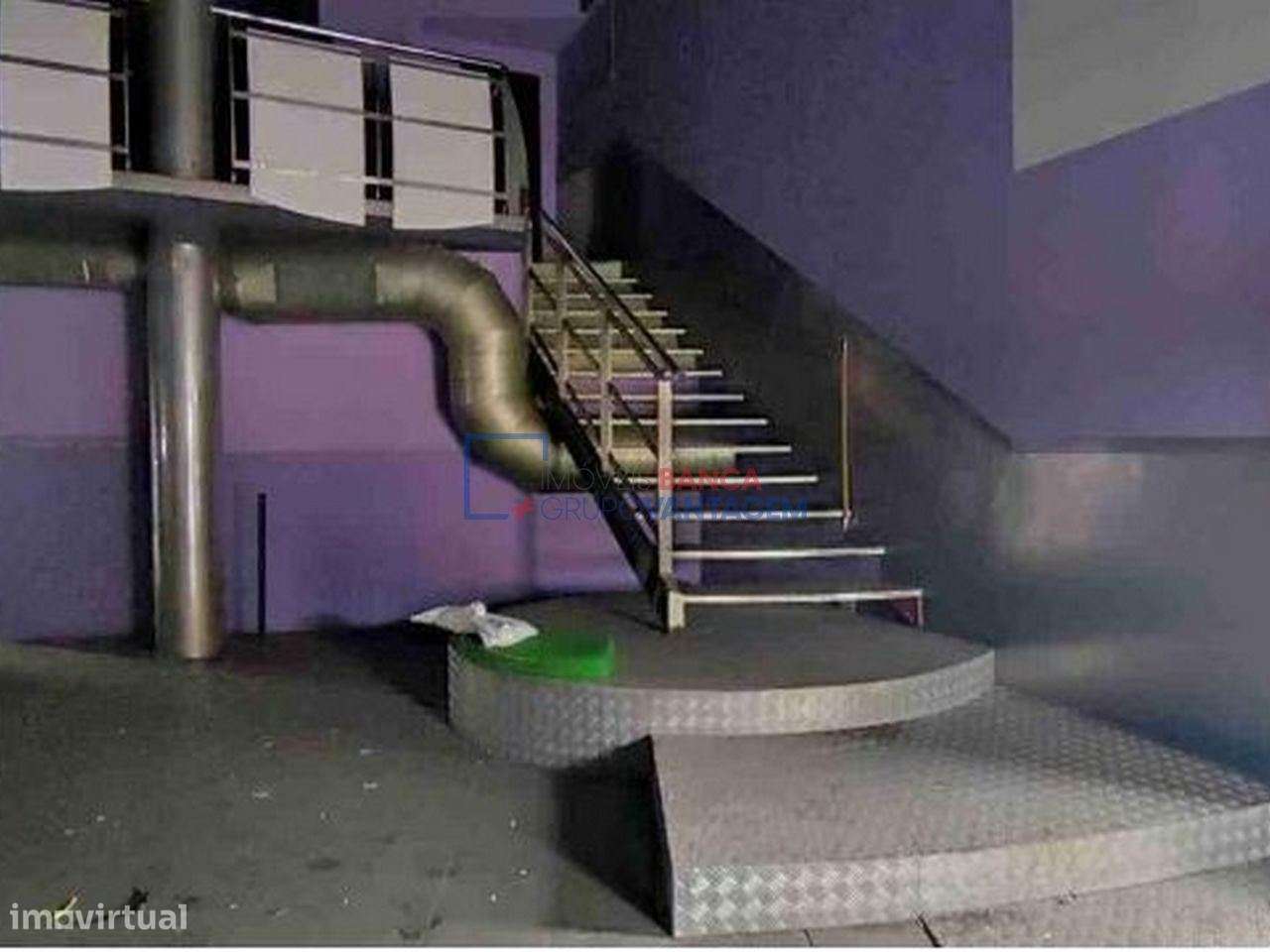 Prédio urbano, comercial/serviços, em Mora, Évora - Grande imagem: 5/28