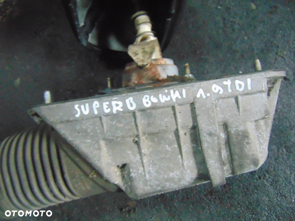 Lewarek zmiany biegów Skoda super B 5 biegów 1,9 TDI - 1