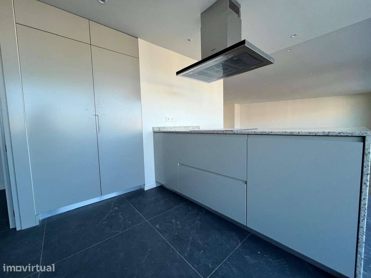 T3 Gaia  Av  República Metro Santo Ovídio  Lugar Garagem Terraço  Novo - Grande imagem: 5/35