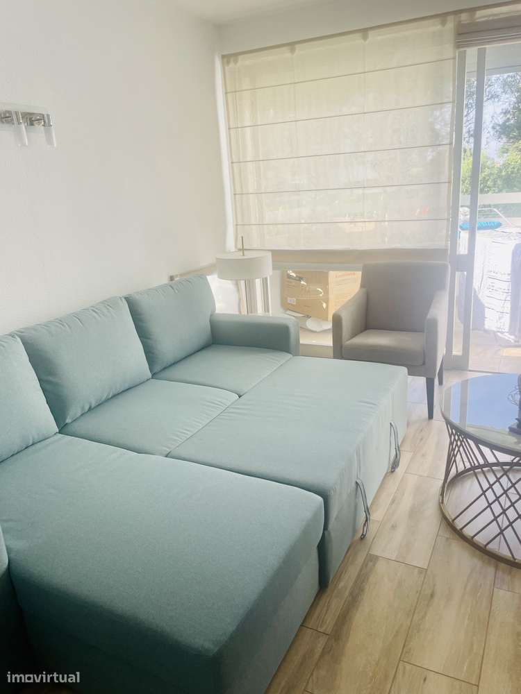 Apartamento T1 em frente ao mar em condomínio com piscina - Grande imagem: 2/5