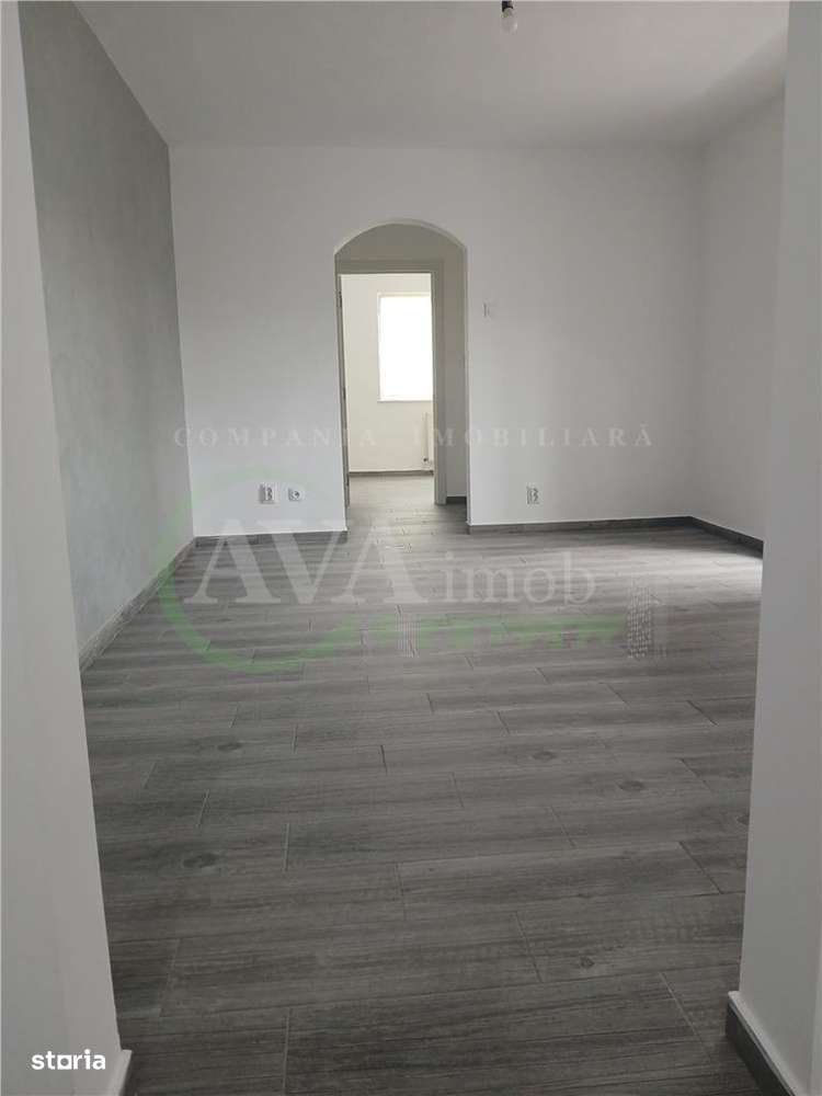 Apartament 2 camere renovat, zona Orizont-Bacau-11