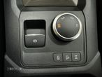 VW Amarok 3.0 TDI CD Comfortline 4x4 - 26