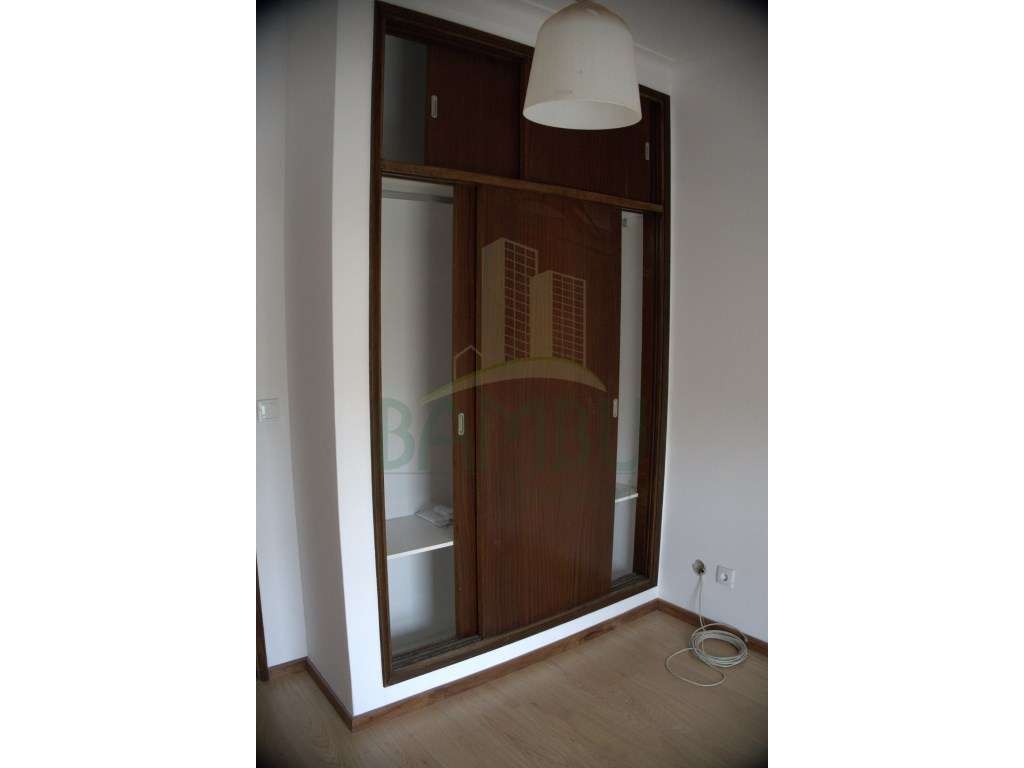 Moradia T3 para venda em Valença-5