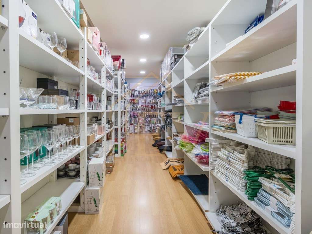 Loja para trespasse - Guimarães (Centro)-8