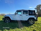 Jeep Wrangler 3.6 Unlim Sahara - 3