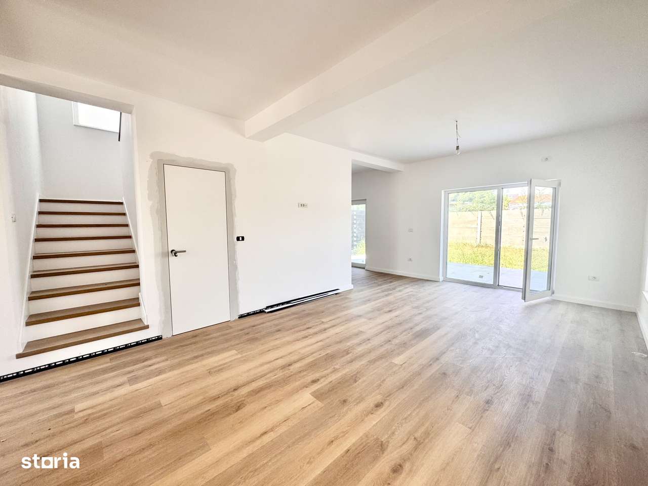 Dumbravita, Separat prin Camera Tehnica , - Imagine principală: 2/20