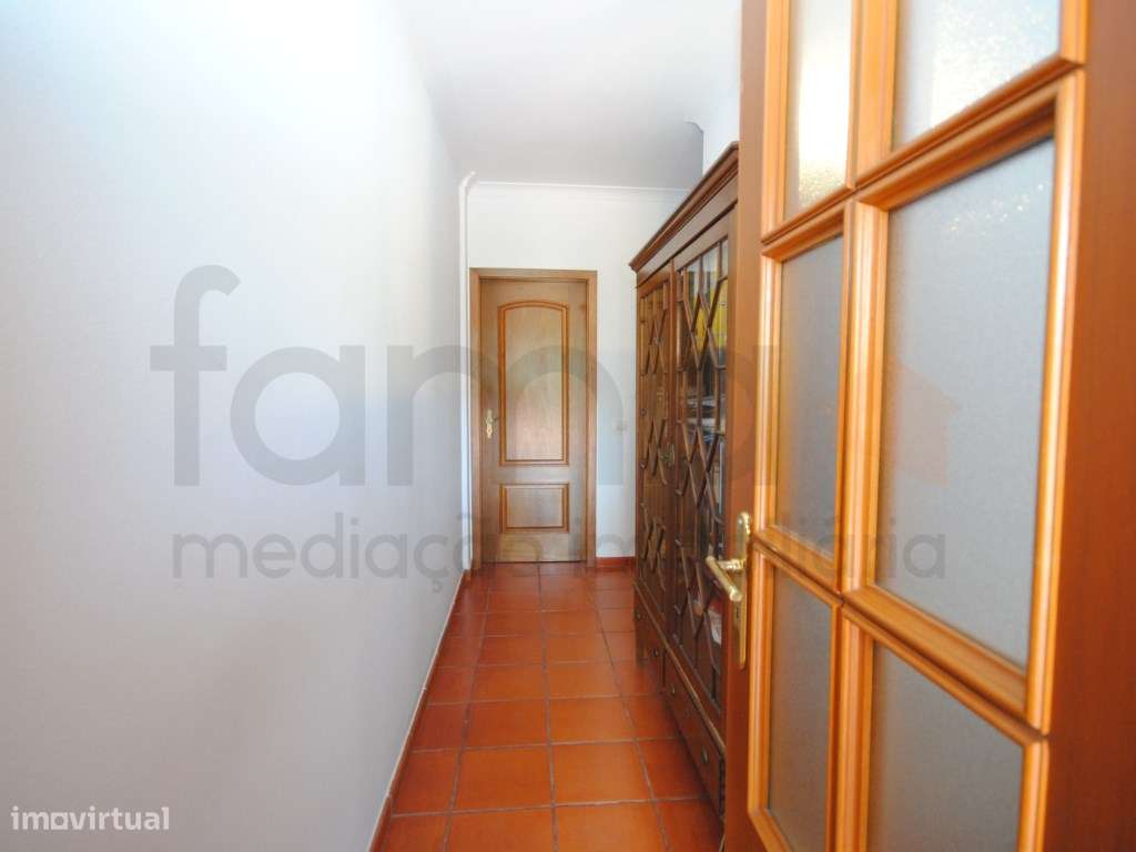 Moradia T5 em Lote Urbano de 5.135m2-54