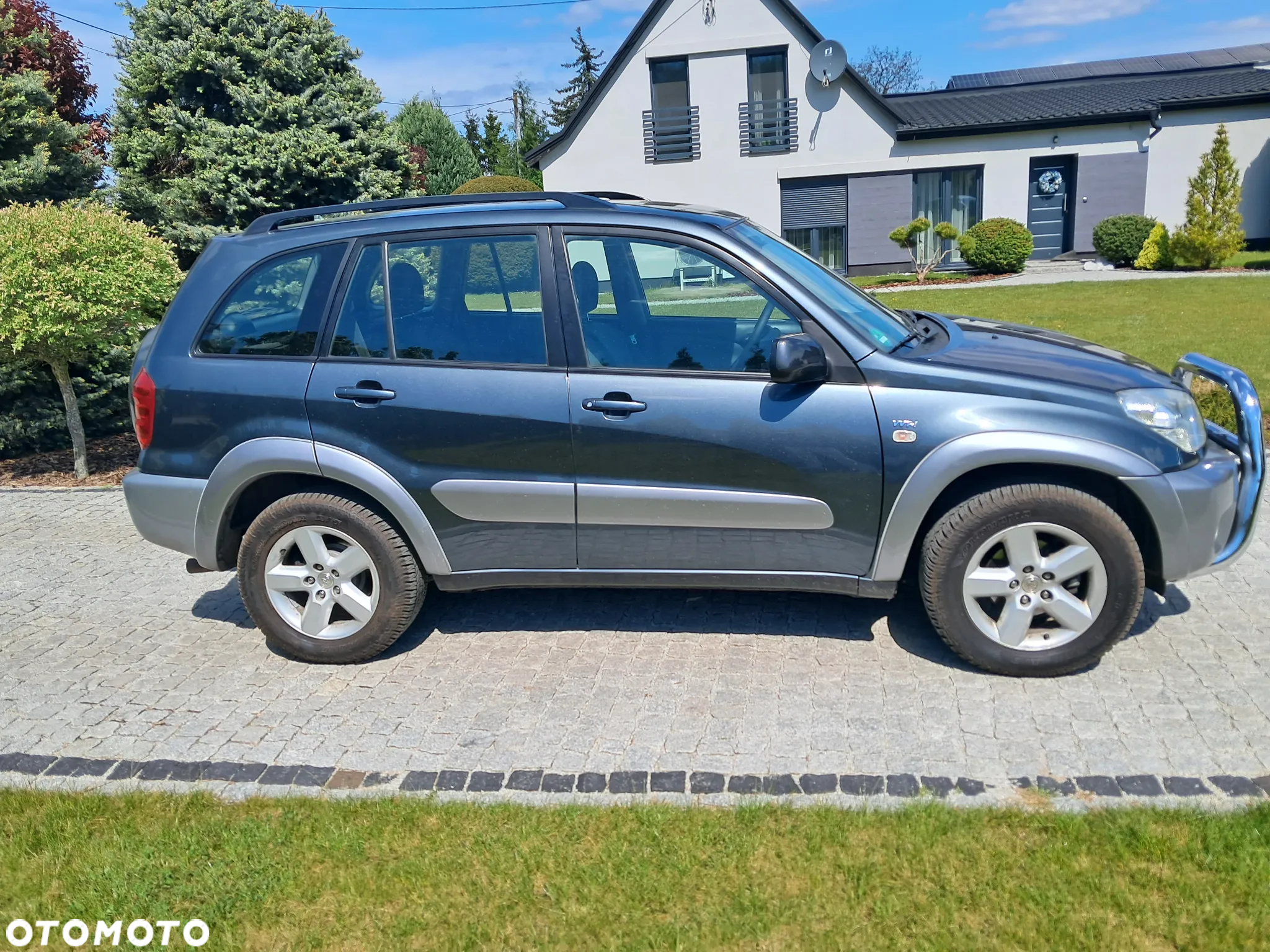 Toyota RAV4 - 5