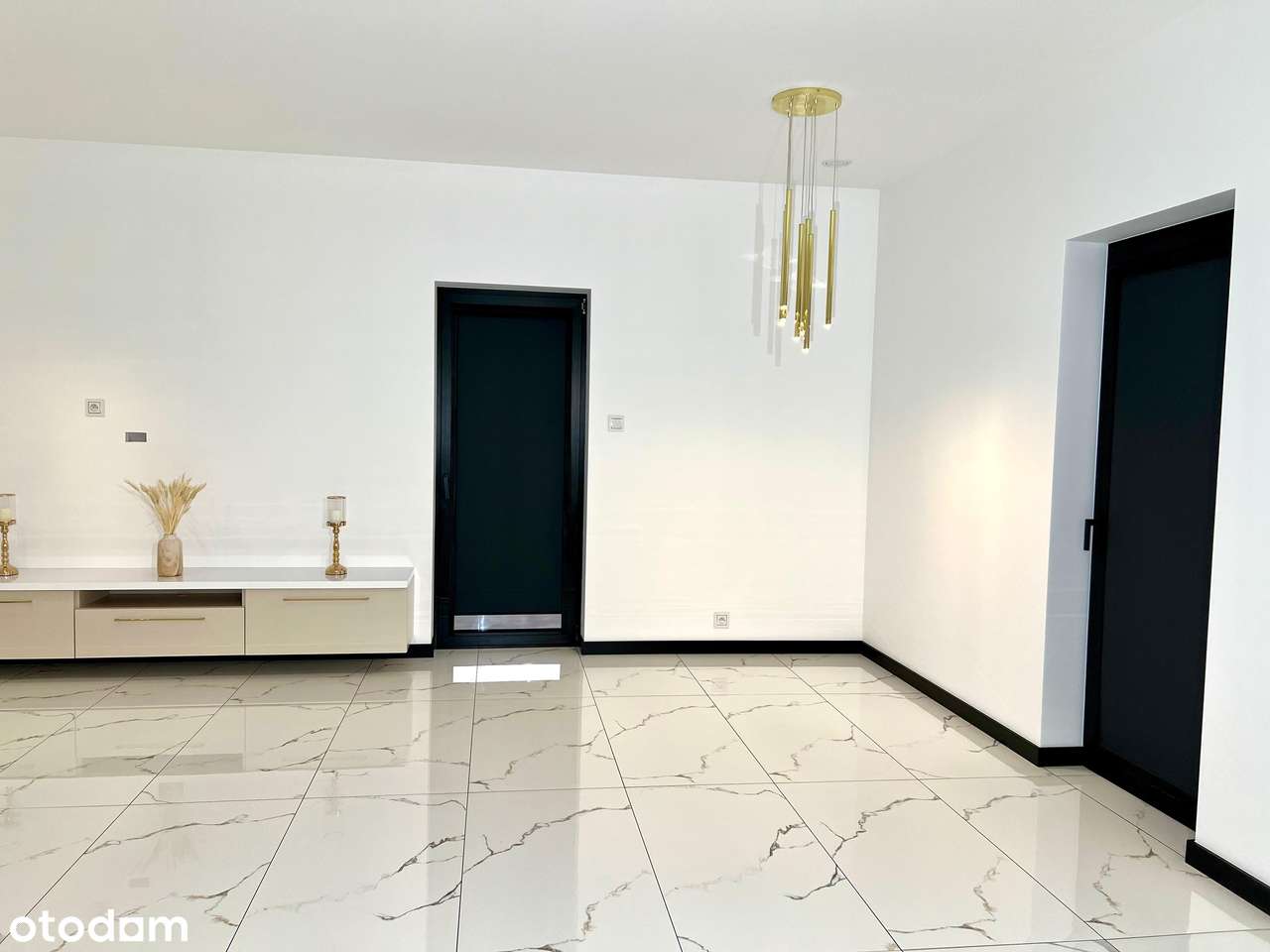 Luksus w harmonii z naturą – wyjątkowa rezydencja w stylu glamour-9