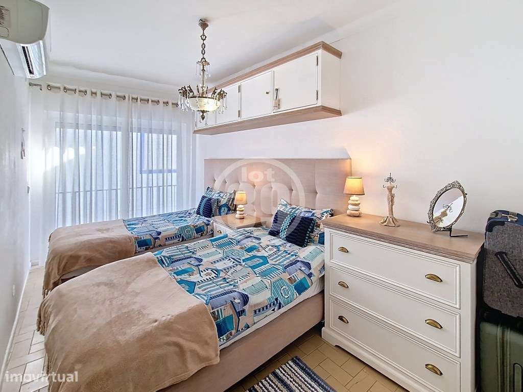 Casa histórica renovada e com fantástica vista mar na zona mais ant...-14