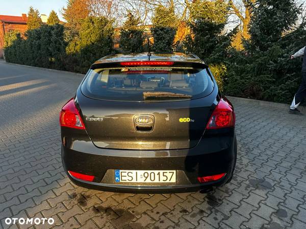 Kia Ceed - 6