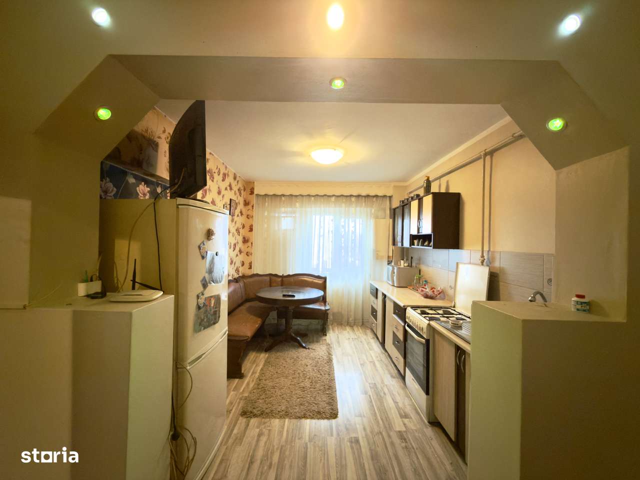 Apartament 2 camere 52 mp etaj intermediar zona Pasarelei D.va Nord-12