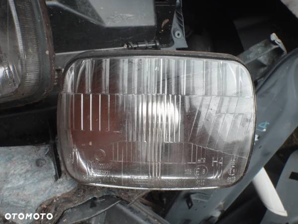 lampa reflektor kierunkowskaz kierunek oprawka fiat 126p mam wszystkie części - 9