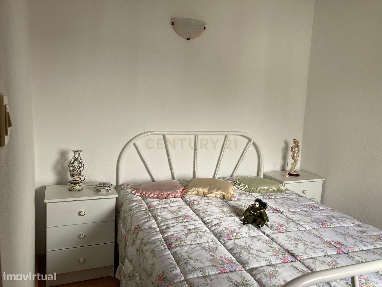 Moradia Isolada T2 em Pinzio - Pinhel - (Guarda) com garagem fechada-5