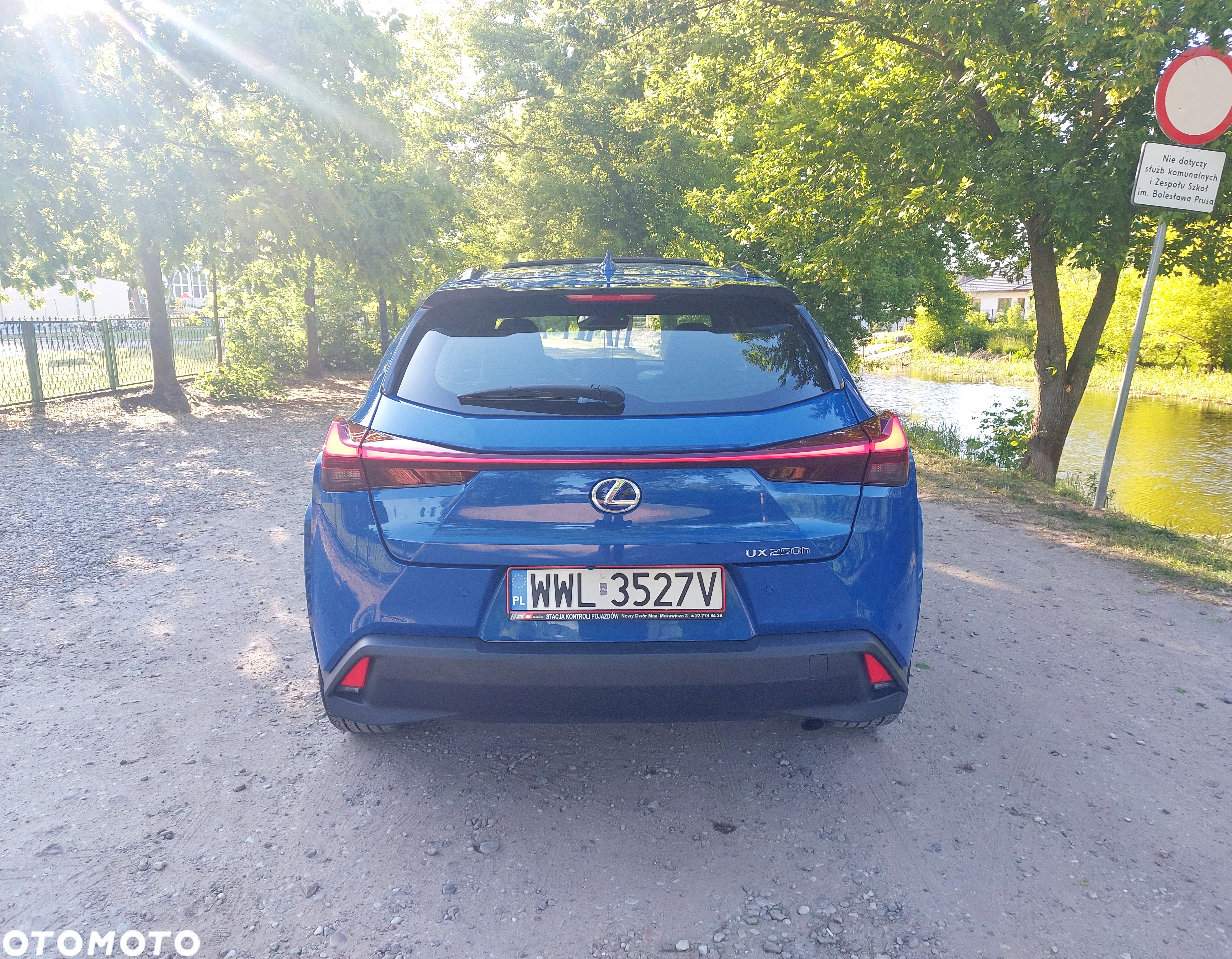 Lexus UX 250h Style+ Edition - 15