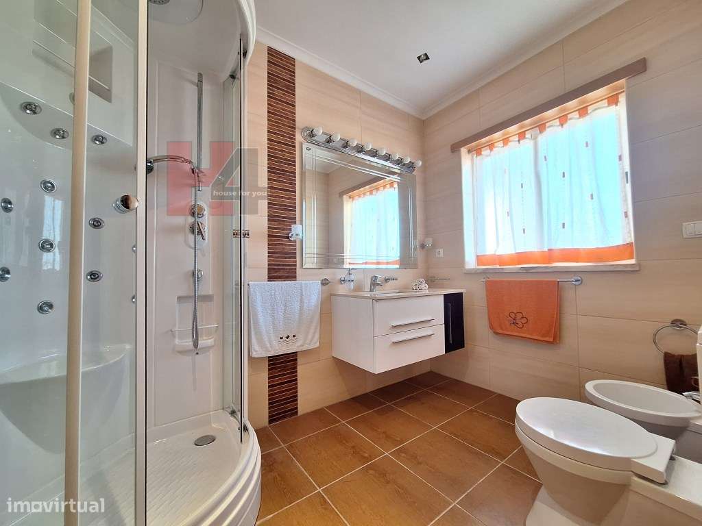 MORADIA T4 NO CENTRO DE ELVAS COM MAIS DE 500M² DE ÁREA-21