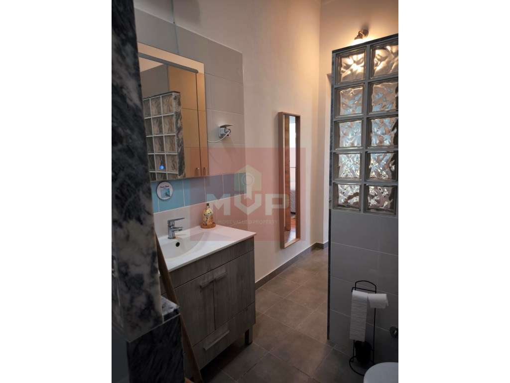 Moradia T2 no centro da Fuseta-8