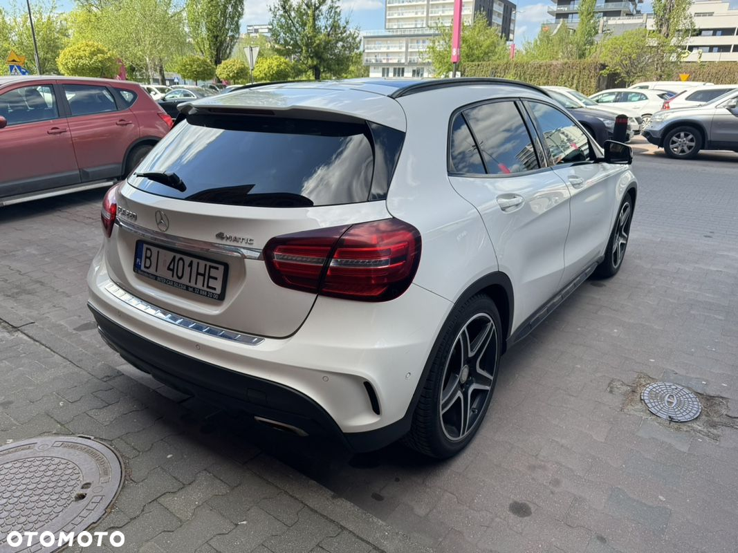 Mercedes-Benz GLA - 7