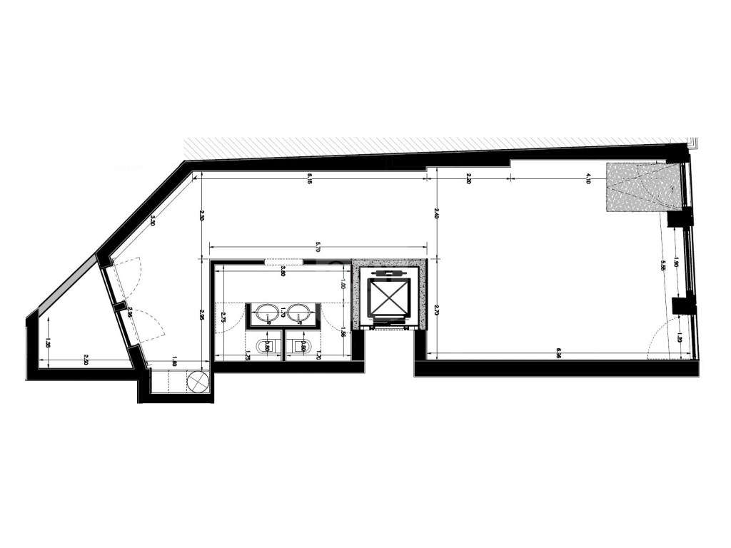 Loja de 82 m2 no Centro Histórico de Vila Real - Grande imagem: 5/5