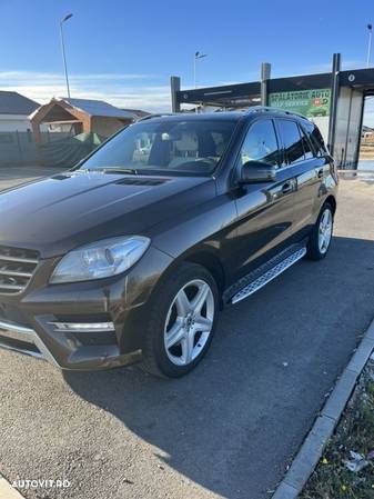 Mercedes-Benz ML 250 BlueTec 4MATIC Aut - 2