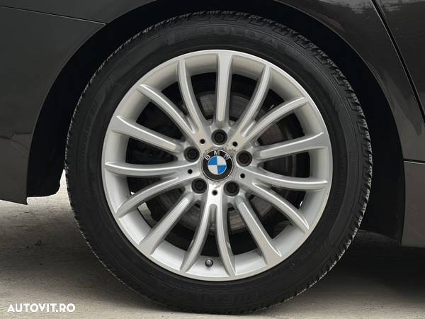 BMW Seria 5 520d Touring Aut. Luxury Line - 22