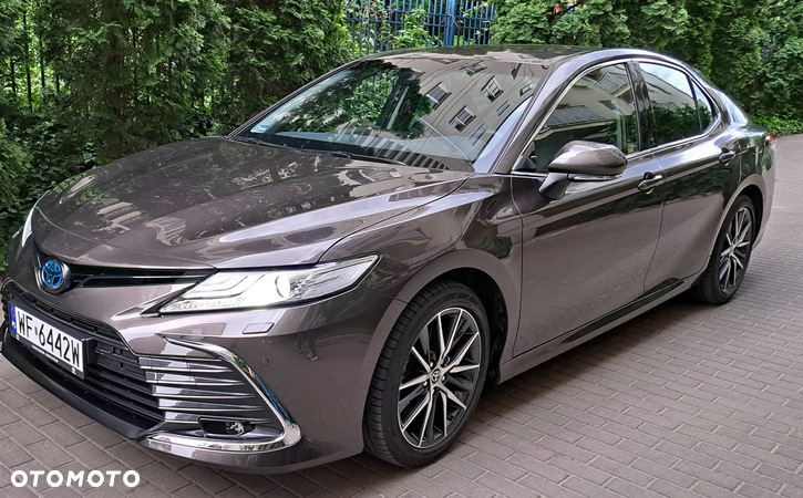 Toyota Camry 2.5 Hybrid Executive CVT - 1