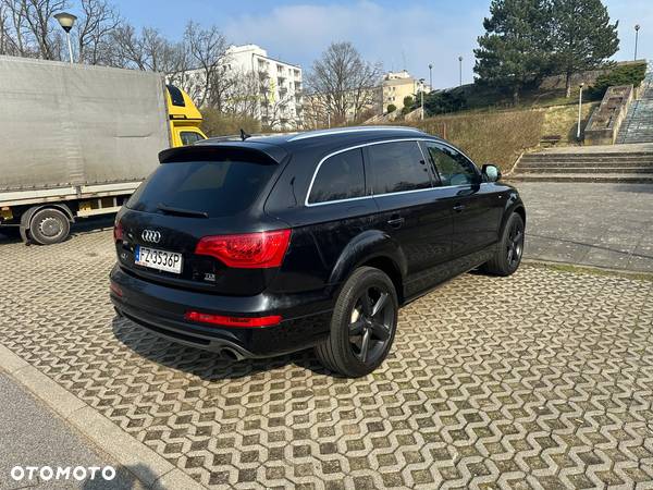 Audi Q7 3.0 TDI DPF Quattro Tiptronic - 22