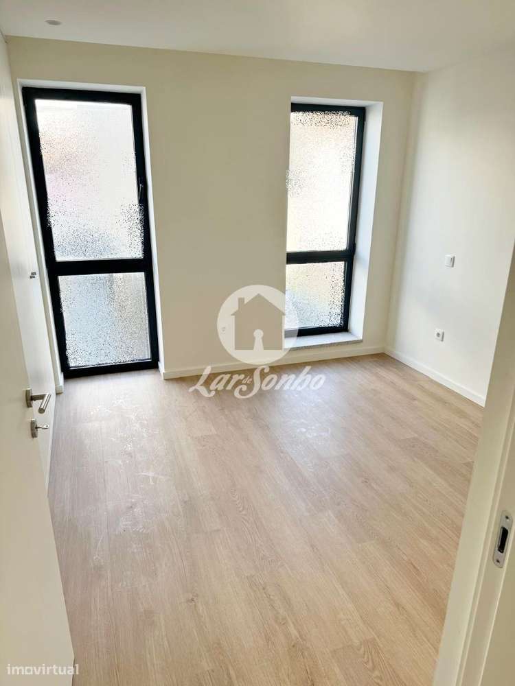 Apartamento T2 Como Novo no Centro da Póvoa de Varzim - Grande imagem: 5/21