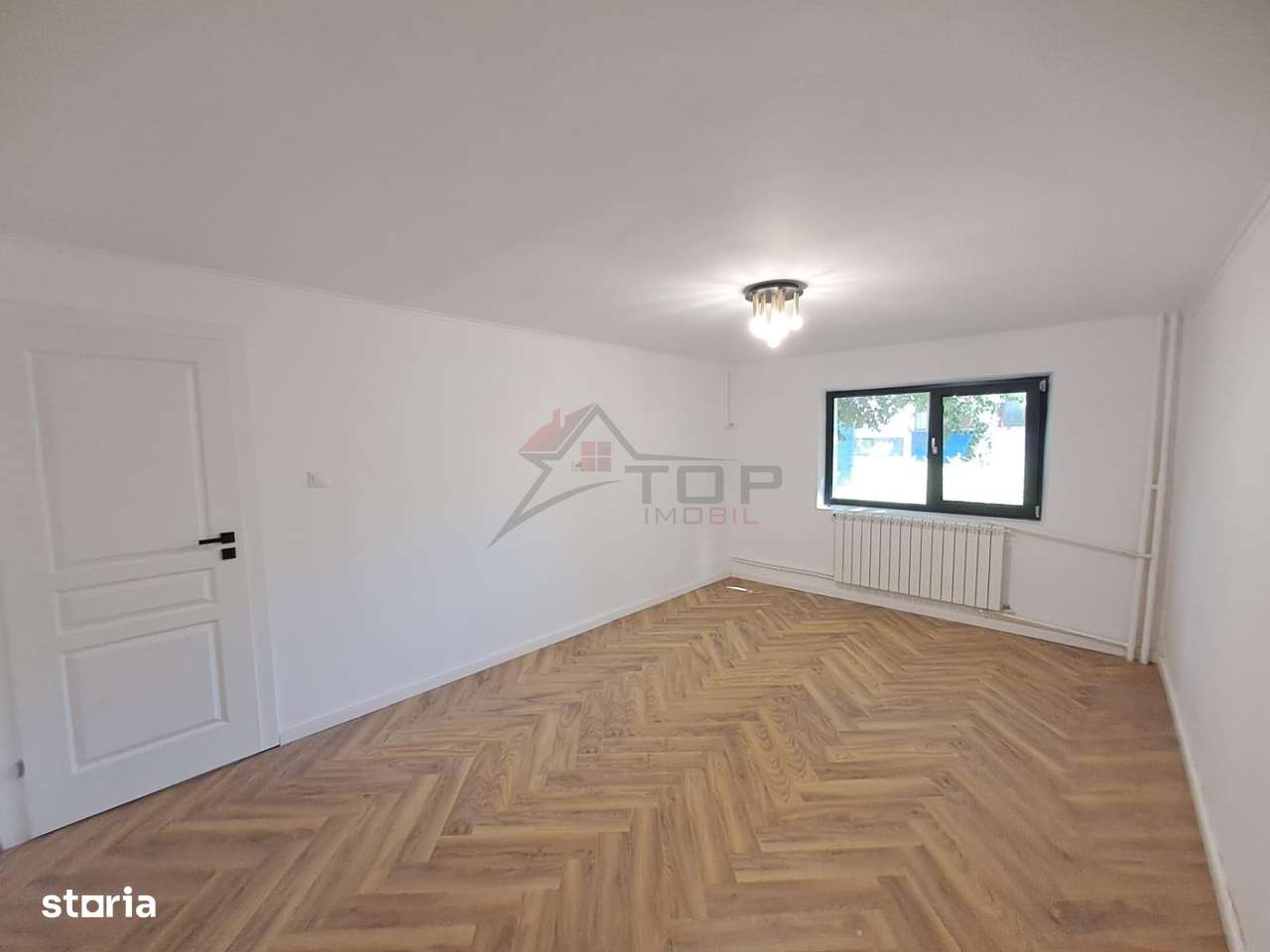 Apartament o camera, Spatiu comercial- Nicolina - Imagine principală: 2/10