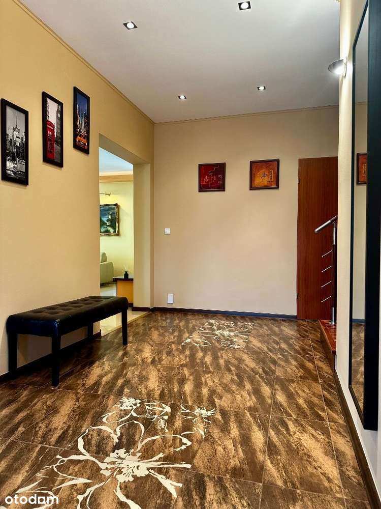 Rezydencja na pięknej, dużej działce w Krzywcu.-13