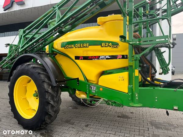 John Deere 824 SE - 10