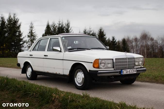 Mercedes-Benz W123 - 3