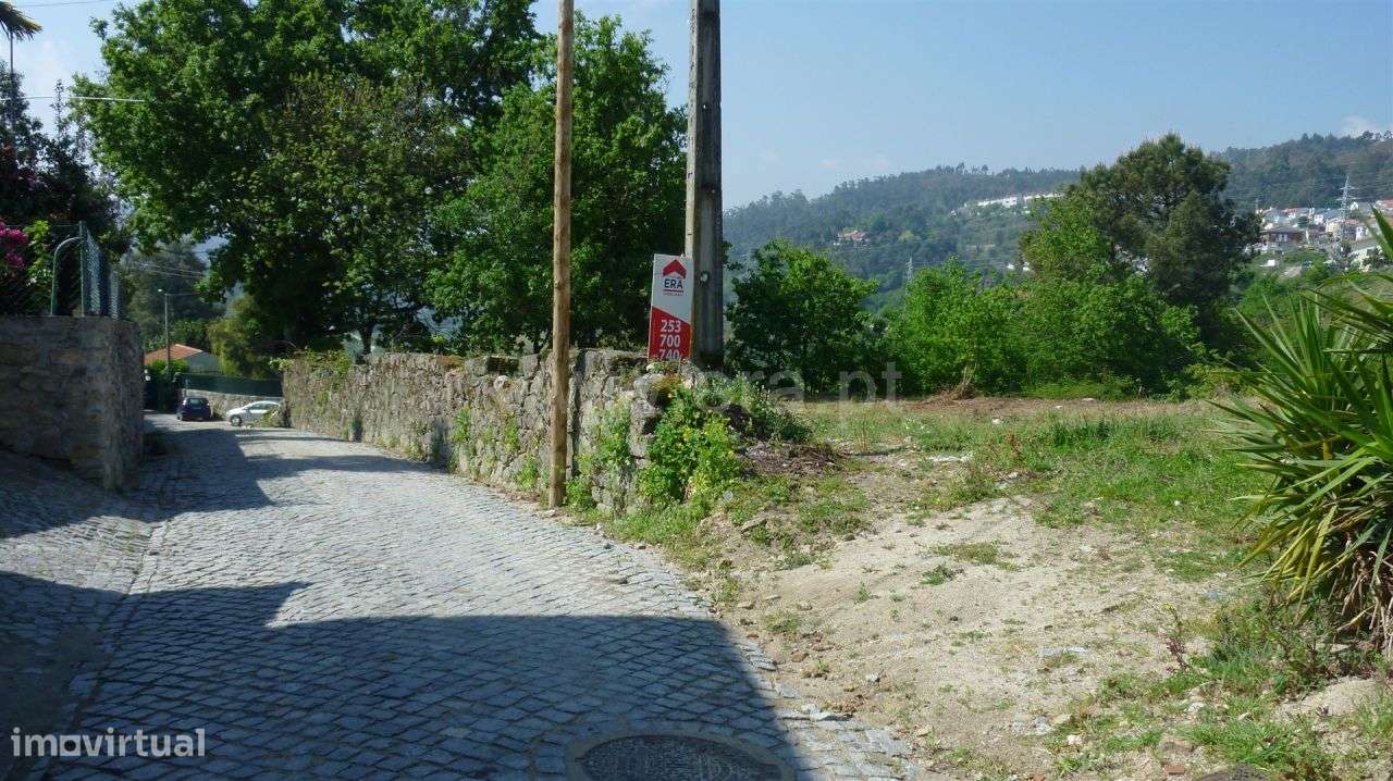 Terreno com 734 m2 em Fafe - Grande imagem: 4/12