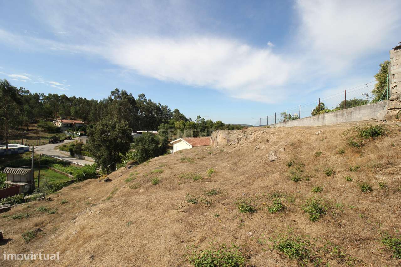 Moradia Bi-familiar em Lagares, Penafiel - Oportunidade Única!-8