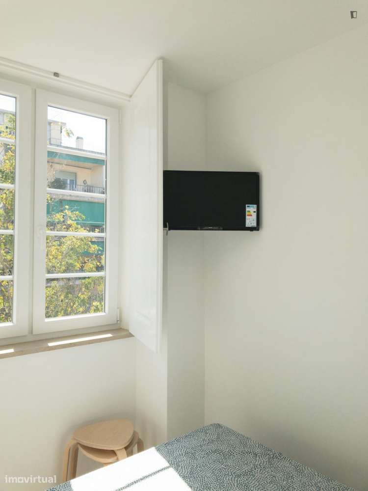 Estúdio - localizado em Cidral Coimbra - Grande imagem: 4/7