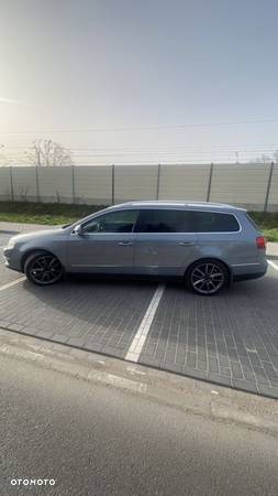 Volkswagen Passat 2.0 TDI DPF Sportline DSG - 4