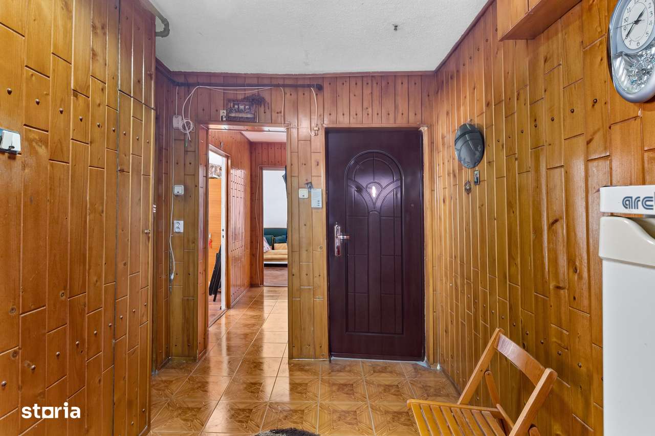 Vânzare apartament 3 camere Brașov, strada Sitarului-2
