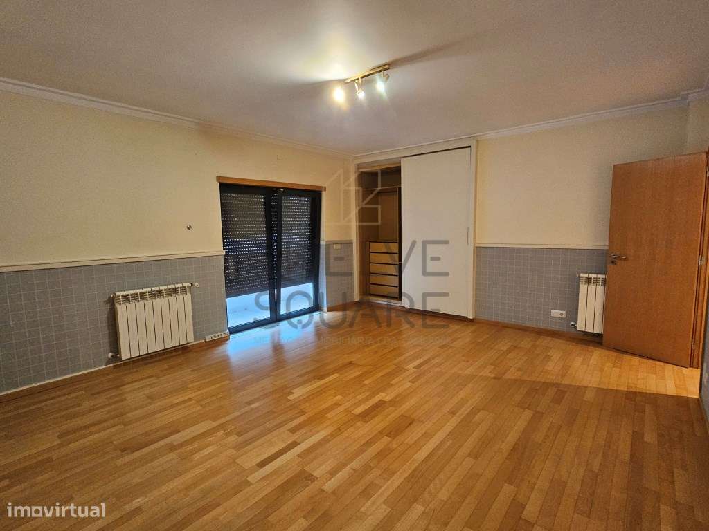 Moradia T5 independente a 5km de Leiria-14