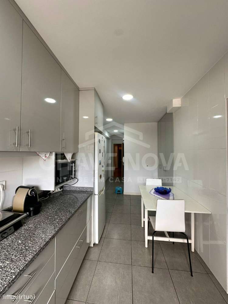Apartamento T2+1 Renovado para venda, Matosinhos Sul-6