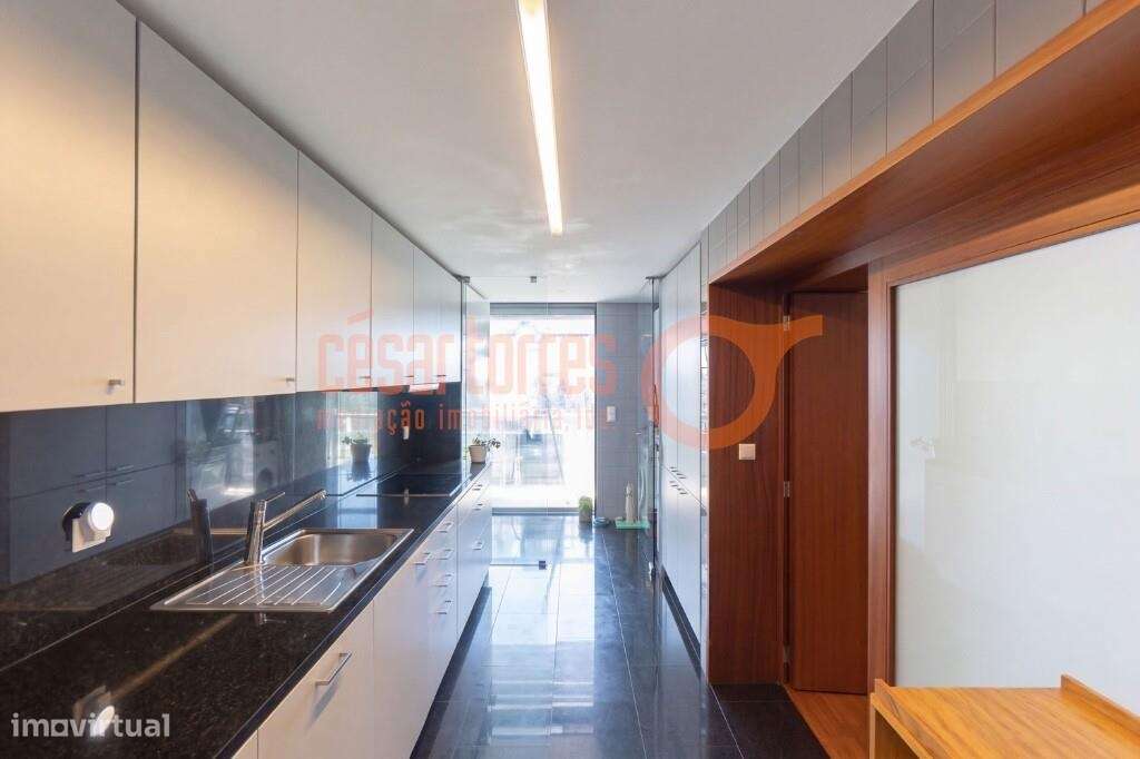 Excelente T3 aproximadamente a 500m da praia da Granja-3