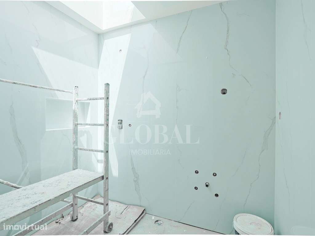 MORADIA T4 ESMORIZ-20
