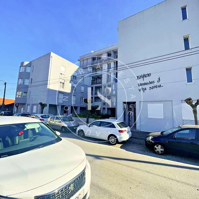 1/2 Apartamento e Garagem - Grande imagem: 5/8