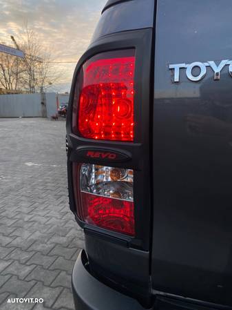 Toyota Hilux 2.4D 150CP 4x4 Double Cab AT Executive - 26