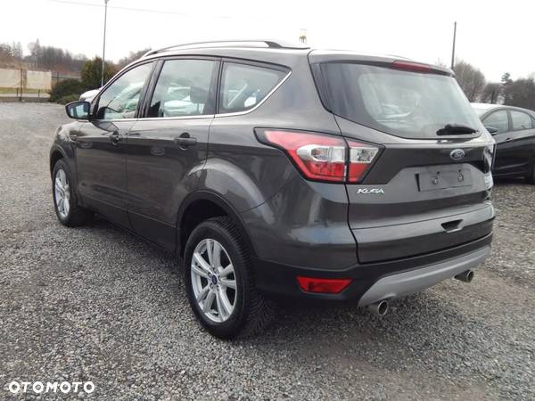 Ford Kuga 1.5 TDCi FWD Titanium - 9