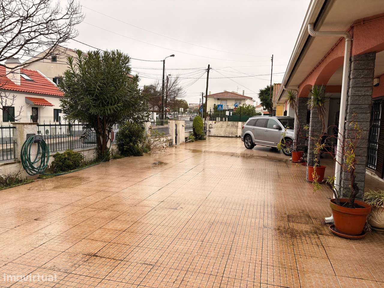 Moradia Tires T5 com garagem jardim piscina 830.000€ , 875 m2 terreno-0