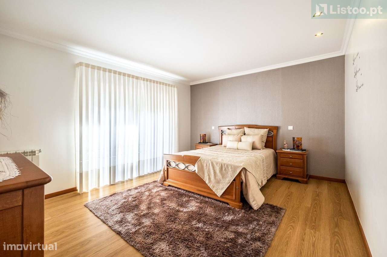 Moradia T5 Marinha Grande-16