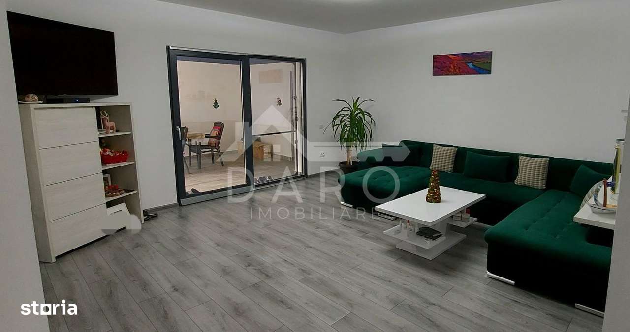 Casă de vânzare - Imagine principală: 4/8