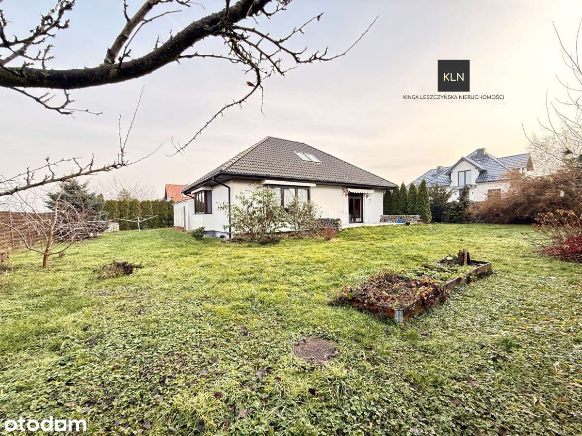 Dom wolnostojący w Jaczowie, działka 10 ar-4